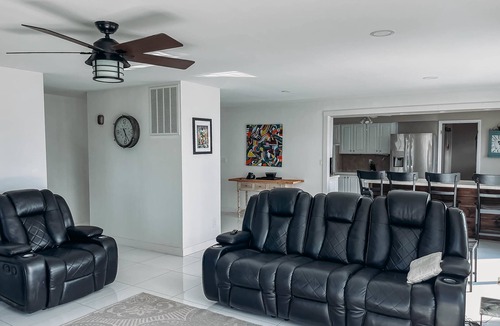 Rogers House | Family-Friendly House on Beaver Lake with a View!