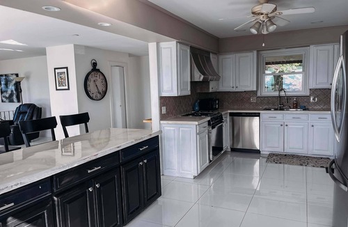 Rogers House | Family-Friendly House on Beaver Lake with a View!