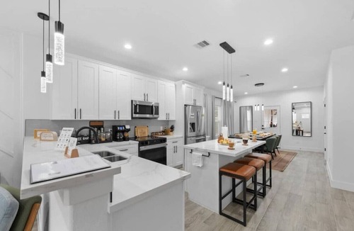 OST - South Union House | Family-Friendly Houston Home Gazebo, Fire Pit & Near Downtown