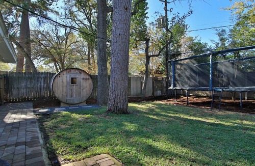 Memorial House | Family-friendly Houston city center sanctuary