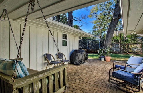 Memorial House | Family-friendly Houston city center sanctuary
