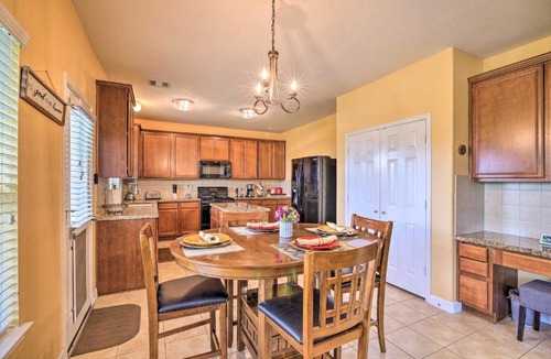 Humble House | Family-Friendly Humble Retreat, Near Parks!
