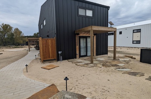 Stevensville House | Family Friendly Lake Front New Build - 5bdrm + Hot Tub