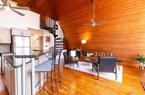 Waleska House | Family-Friendly Lake Arrowhead Home: Hot Tub, Fire Pit & Decks | Near LakePoint Sports