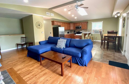 Argentine House | Family friendly lakefront home on all-sports chain of lakes in Genesee County