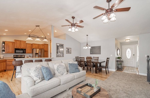 Blackfoot House | Family Friendly Modern Home- Adventures Start Here!