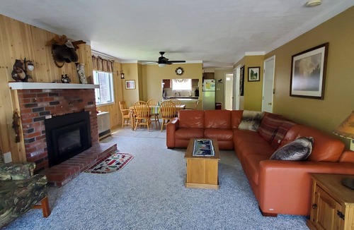 North Woodstock House | Family Friendly Mountain Townhouse in N. Woodstock