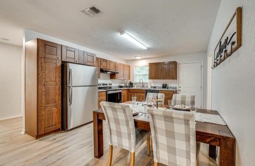 Nash House | Family-Friendly Nash Home 6 Mi to Spring Lake Park
