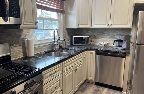 St. Charles House | Family friendly Oasis