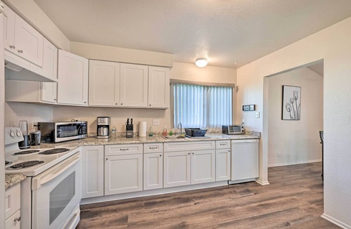 North Valley Cottage | Family-friendly Oceanside Home: 5 Mi to Beach