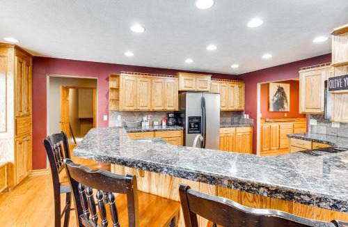 Omaha House | Family-Friendly Ozarks Getaway < 21 Mi to Branson!