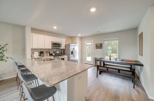 Broken Arrow House | Family-Friendly, Pets Welcome: Broken Arrow Gem!