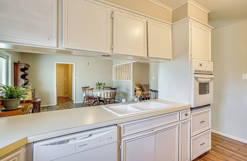 Stamford House | Family Friendly: Peaceful Home in Stamford!