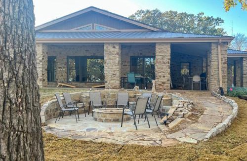 Pottsboro House | Family Friendly! Pottsboro 'KC Sunshine Lakehouse'