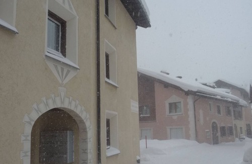 Champfer Apartment | Family-friendly, quiet apartment in a beautiful Engadine house