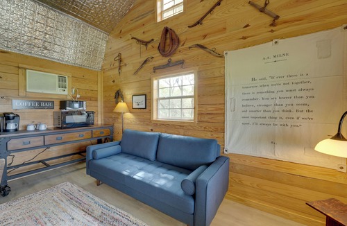 Sublime Cabin | Family-Friendly Ranch Compound, 5 Mi to Splashway!