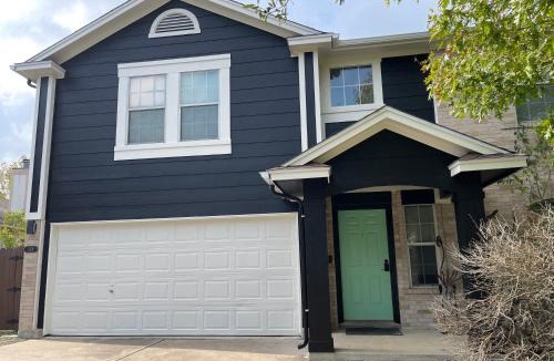 Hutto House | Family Friendly, Relaxing home in Great Location