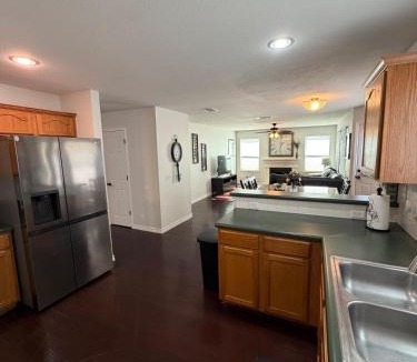 Hutto House | Family Friendly, Relaxing home in Great Location