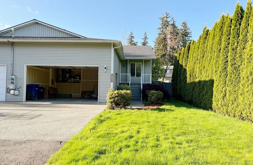 Everett House | Family-Friendly Retreat in Marysville