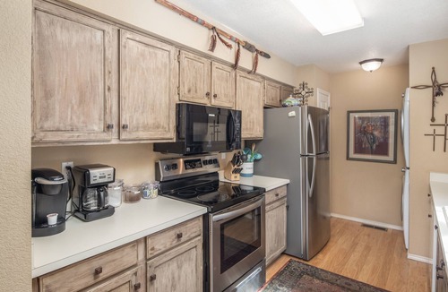 Ruidoso Cabin | Family Friendly Ruidoso Close to Midtown Fireplace VIEWS, PRIVACY