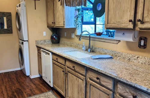 Ruidoso Cabin | Family Friendly Ruidoso Close to Midtown Fireplace VIEWS, PRIVACY