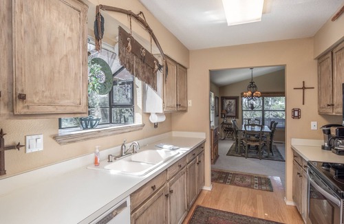 Ruidoso Cabin | Family Friendly Ruidoso Close to Midtown Fireplace VIEWS, PRIVACY