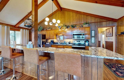 Ruidoso Cabin | Family Friendly Ruidoso Cabin 5 Bdrm Fireplace VIEWS, PRIVACY EV Charger