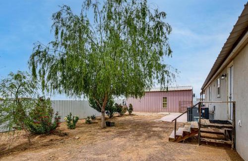 Biggs Field House | Family Friendly! Rural El Paso Home: Patio & Grill
