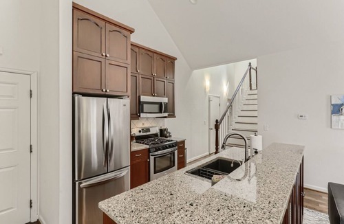 Woodstock Apartment | Family Friendly SE Getaway