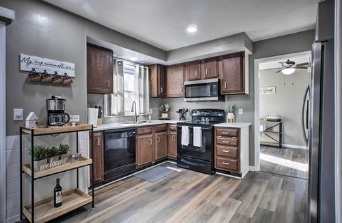 Springfield House | Family-Friendly Springfield Home w/Yard!