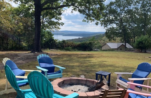 Pettit Cabin | Family friendly. Swim beach below house
