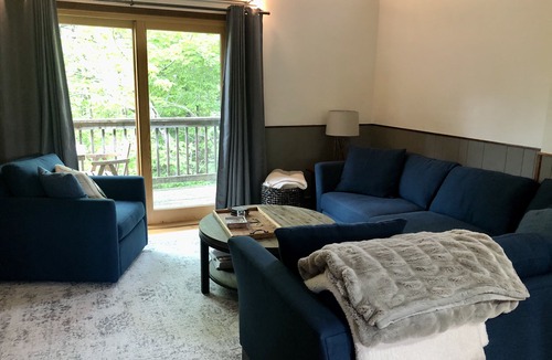 Bromley Mountain House | Family-friendly townhouse