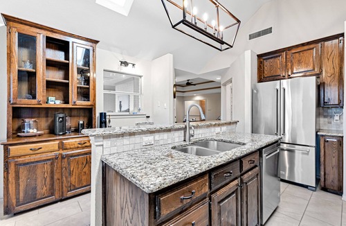 Grapevine House | Family friendly transitional and modern designed home away from home