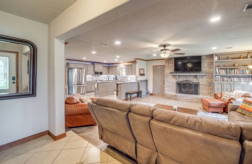 Bixby House | Family-Friendly Tulsa Suburb Home By Parks & River