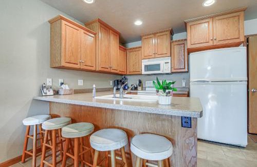 Butte Des Morts Apartment | Family-Friendly Unit: 8 Mi to Appleton Downtown!