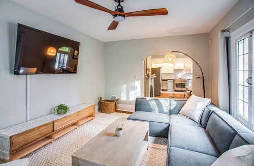 Rochester Apartment | Family Friendly Unit steps from Cobbs Hill Park & Upper Monroe Neighborhood