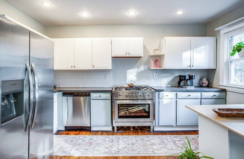Rochester Apartment | Family Friendly Unit steps from Cobbs Hill Park & Upper Monroe Neighborhood