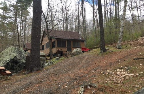 Leeds Cottage | Family Friendly Updated Waterfront Cottage