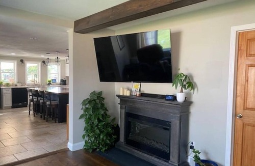 Central Square House | Family friendly home on Oneida lake with dock