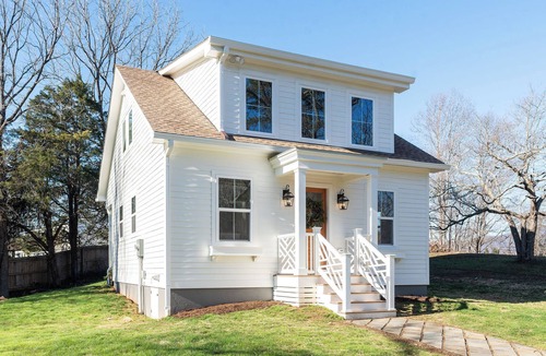 Batesville Cottage | Family-Friendly Cottage 2BR + Loft - Fire Pit, Near UVA, Hiking & Wineries