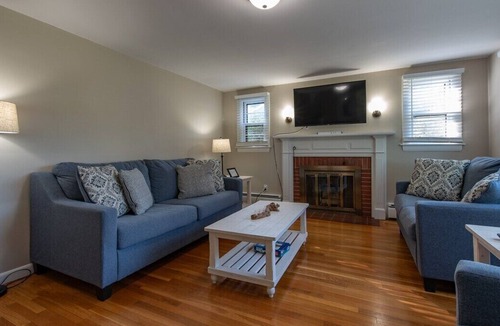 Wakefield-Peacedale House | Family Friendly Rental!