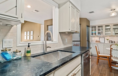 San Antonio House | Family-Friendly w/Game Room + Six Flags & Seaworld