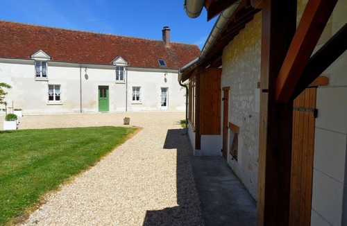 Vicq-sur-Nahon Cottage | Family & Friends Retreat: Near Loire Castles, ZooParc de Beauval, Spacious Garden, Sleeps 12
