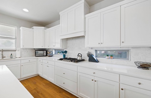 Bentonville House | Family Fun+2 KING Beds+Nerf Wall+Home Gym+Pool