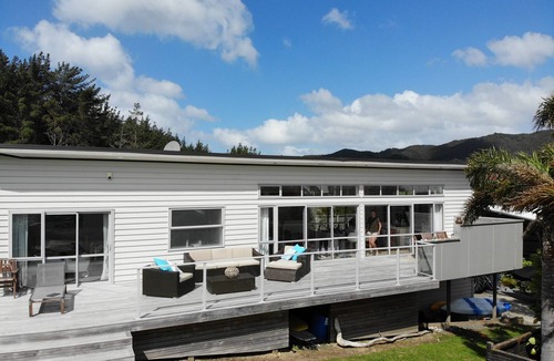 Langs Beach House | Family Fun at Langs