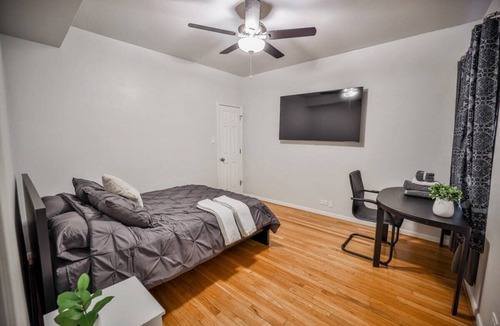 West Town Apartment | Family Fun Haven Summ