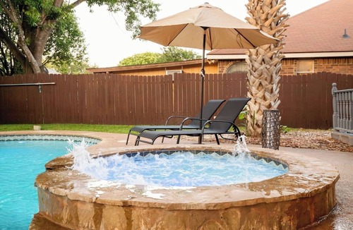 North San Antonio - SAT House | *Family Fun* Heated Pool, Slide, Hot Tub, Game Rm