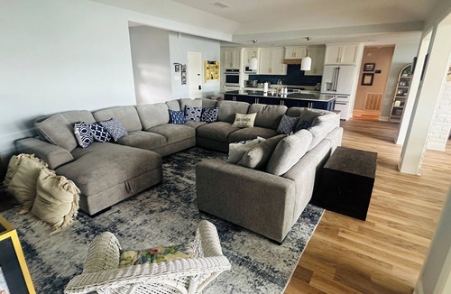 Willis House | Family fun Lake House on the Shores of Beautiful Lake Conroe with boat slips