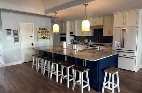 Willis House | Family fun Lake House on the Shores of Beautiful Lake Conroe with boat slips