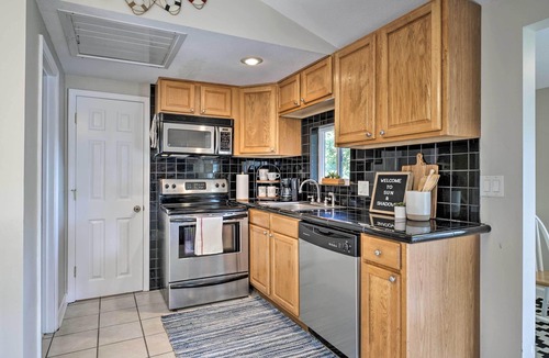 Sunrise Beach House | Family Fun! Lakeside Gem + Dock in Sunrise Beach